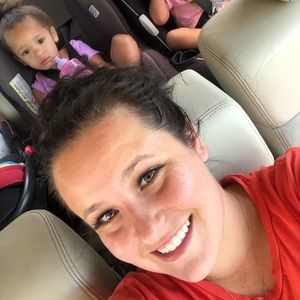 Meet your Posher, Dionna